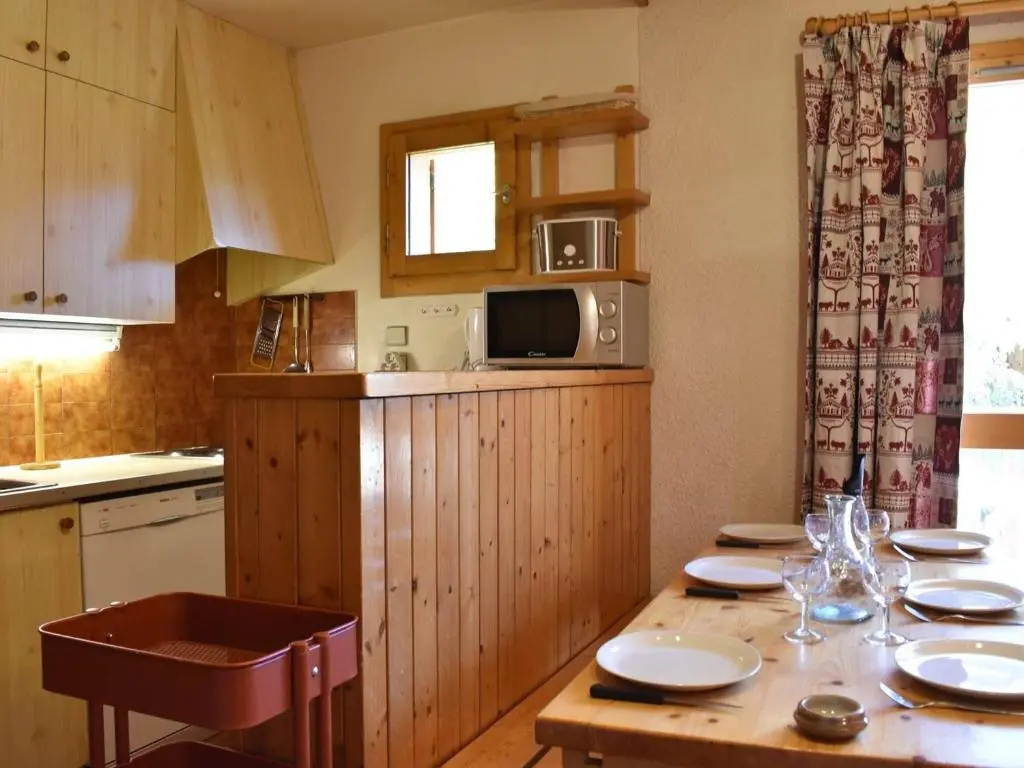 Appartement Méribel, 2 pièces, 5 personnes - FR-1-180-92