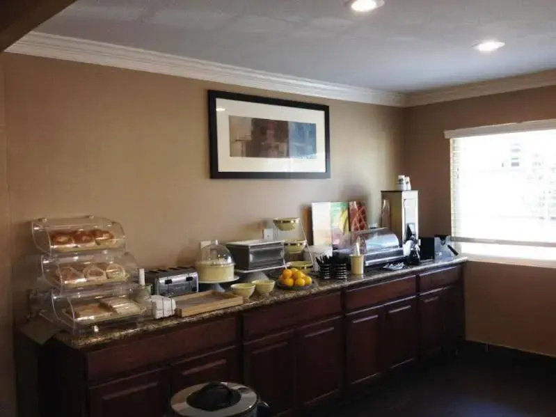 Americas Best Value Inn & Suites Escondido