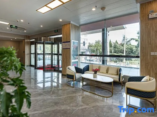 Yantai Shenlan Business Travel Hotel