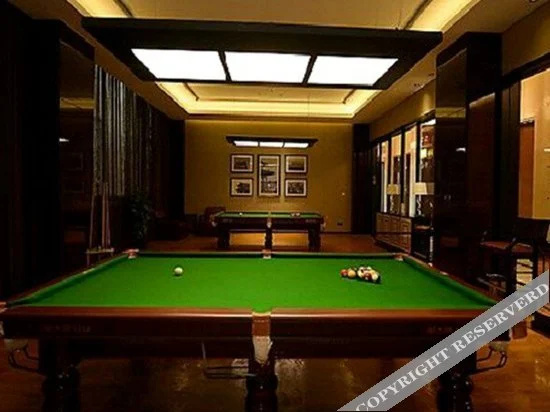 Wharfe Hotel
