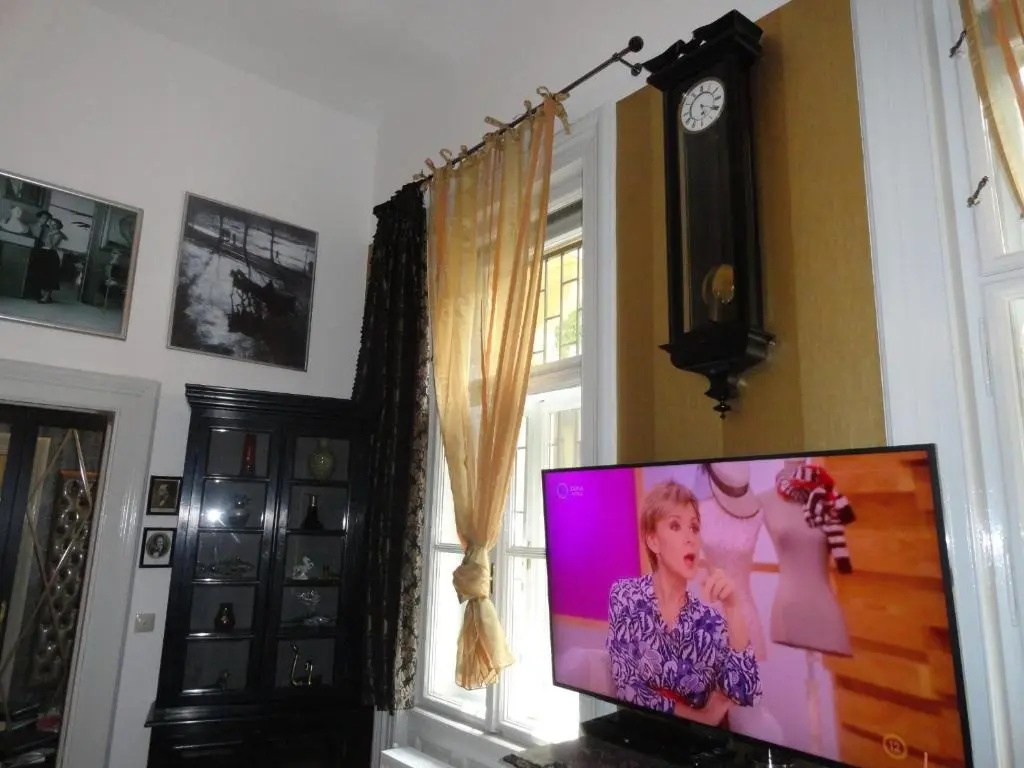 Boudoir Budapest Apartment