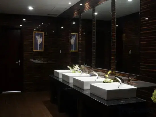 Wuhua Tianyue Hotel (Yinchuan High-speed Railway Station Branch)