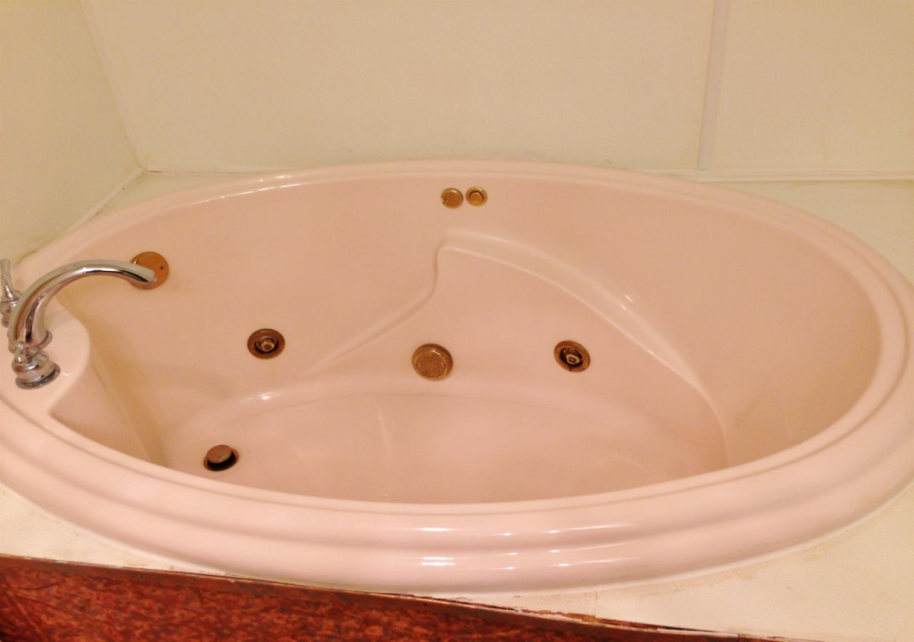 Americas Best Value Inn Macomb