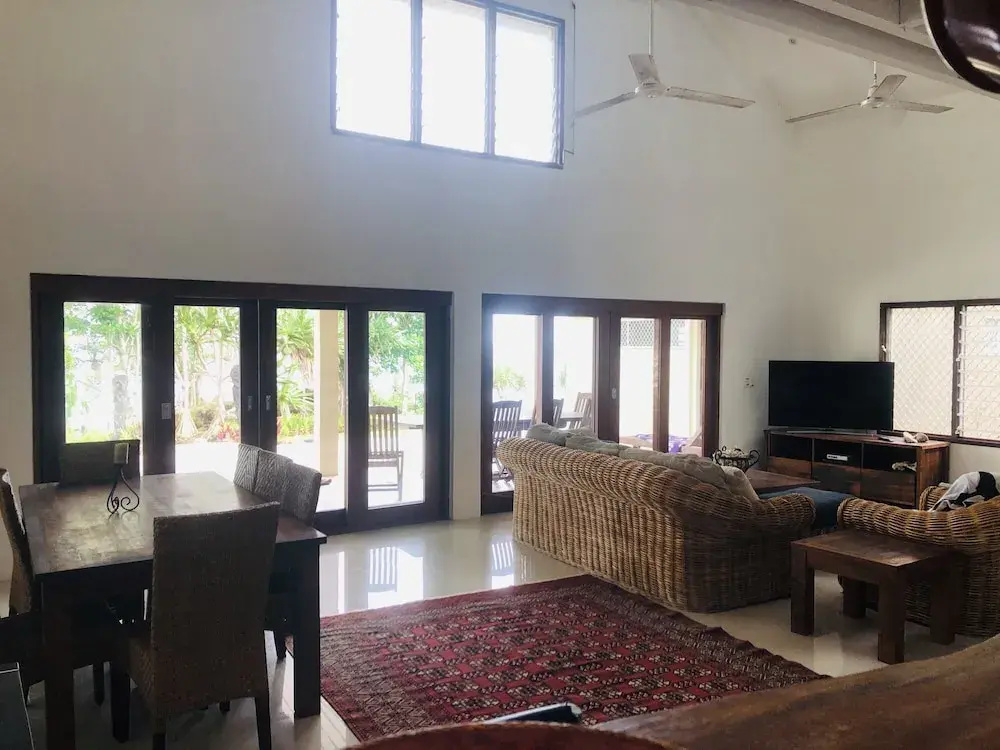 Vila Del Mare Oceanfront Villas