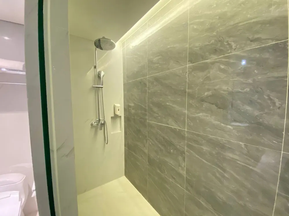 Grand Whiz Hotel Praxis Surabaya