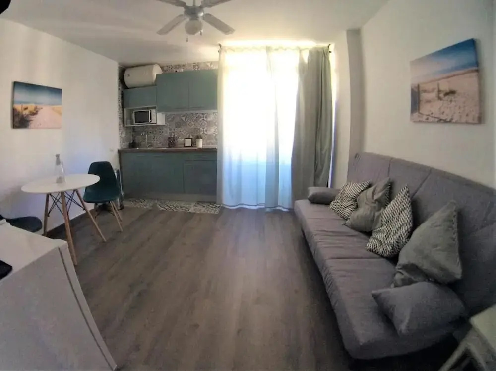 Sea Views Studio 1025