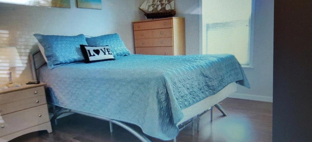 1 Br Unit With Parking 1 Bedroom Condo