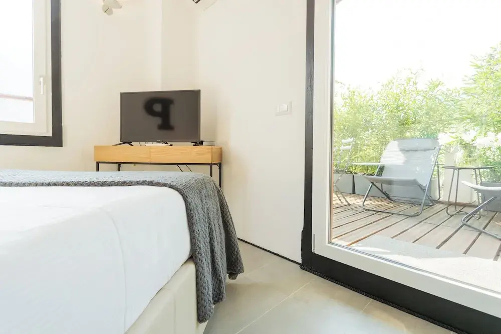 P Terrace by Rent all Como