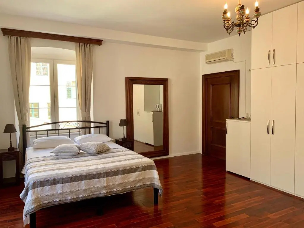 Room 1783 Old town