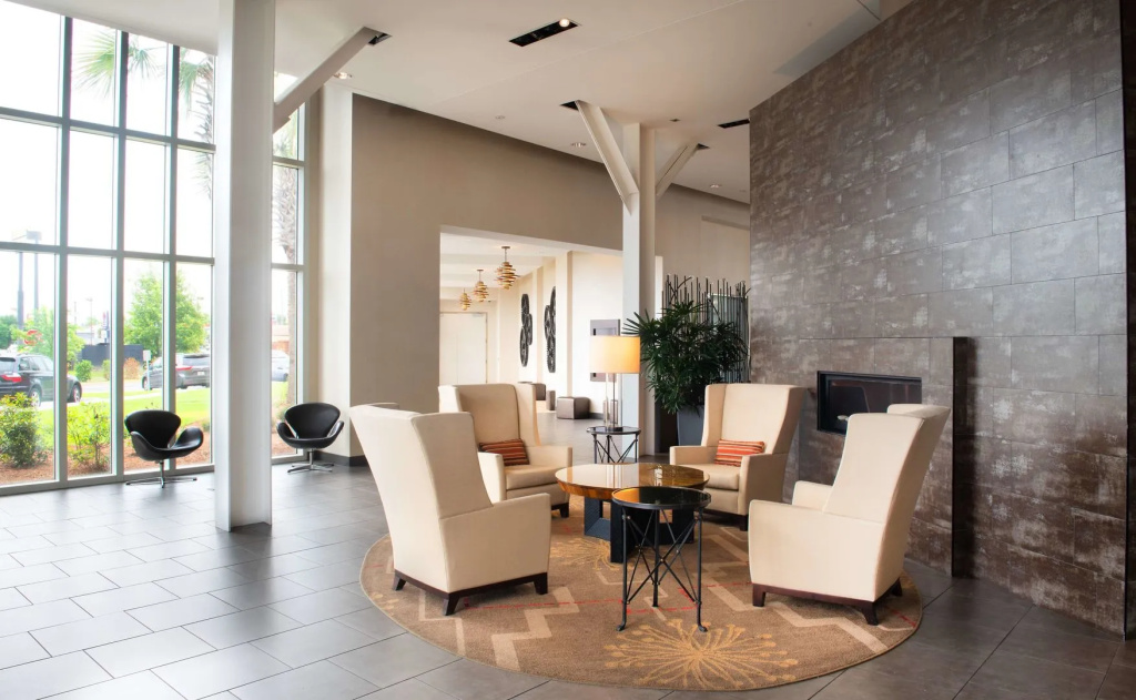 DoubleTree Hotel & Suites Charleston Airport