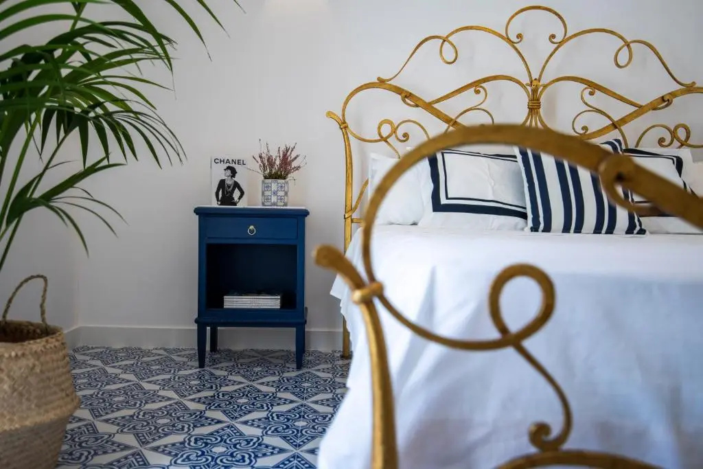 Crudo Home