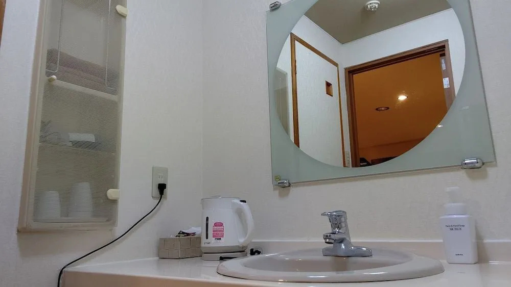 E Hotel Warabi