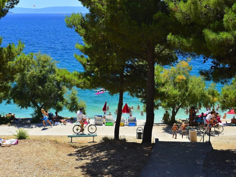 Tidy house with a microwave, 6 km. from the beautiful Trogir