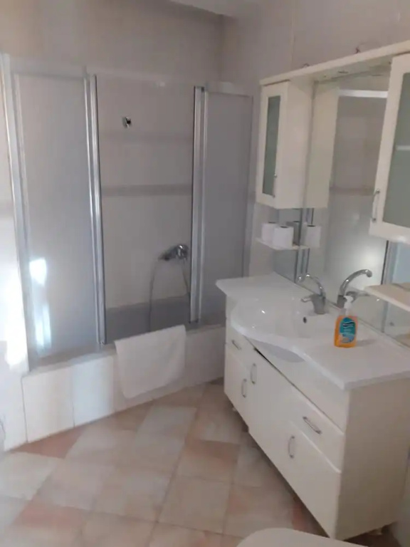 Turquoise Family Suites Apartment