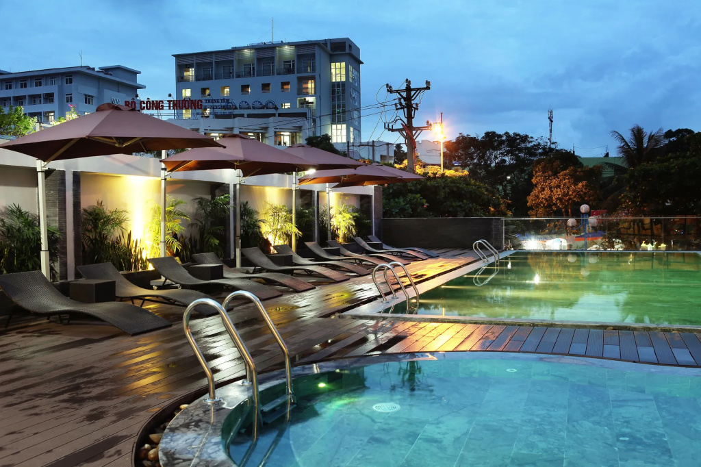 Dragon Sea Hotel