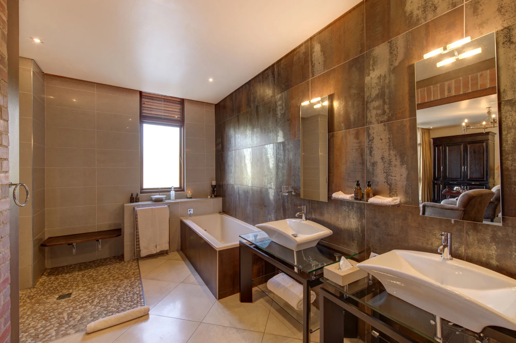 Riboville Boutique Hotel And Restaurant