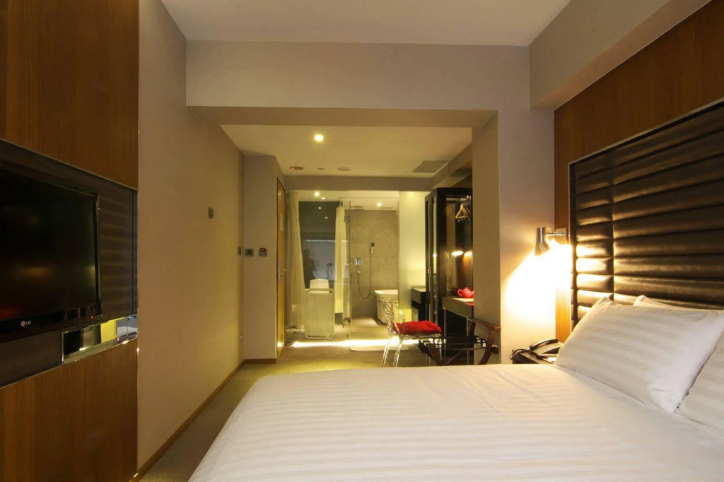 Newful Hotel