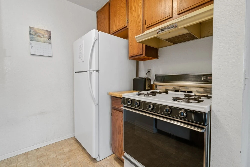Boulder Bay Chalet Condo-mountain Charm Condo With Lake View And Wifi. 2 Bedroom Condo