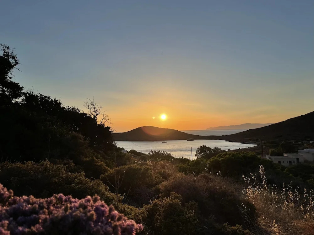 \Paradise\ says Cnn - 2 Bed Villa in Delfini Bay