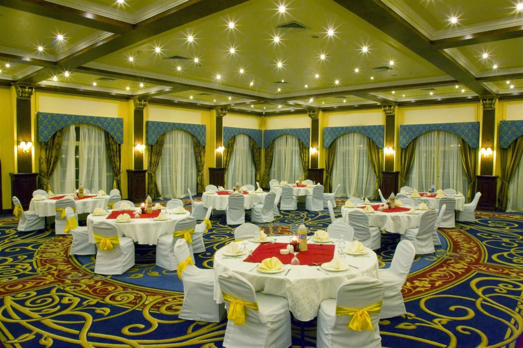 Helnan Auberge Fayoum