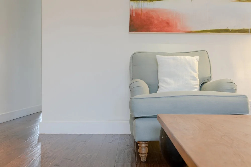 2 Bedroom Apartment Near Kensington Olympia Station
