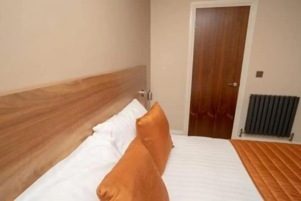 Eagle Hotel Luton Airport