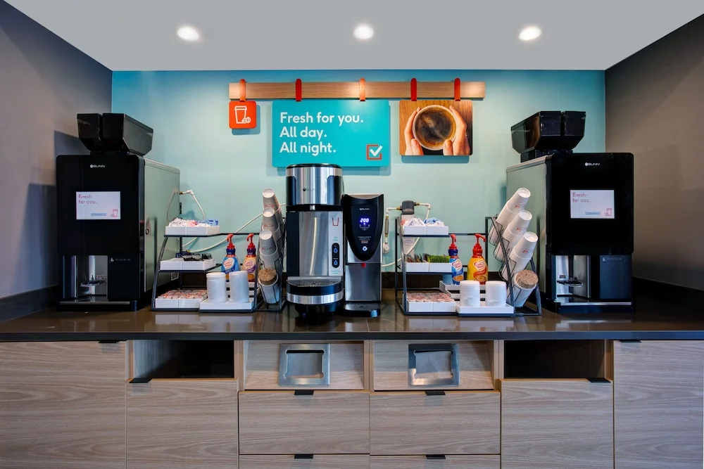 avid hotels - Detroit - Warren by IHG