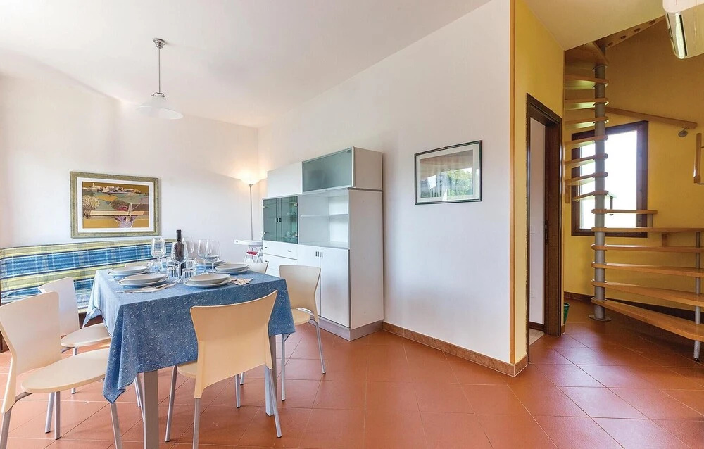 3 Bedroom Awesome Home In Albarella Ro