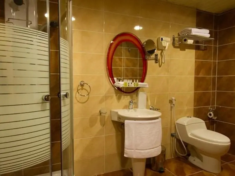 Manar White Palace Hotel