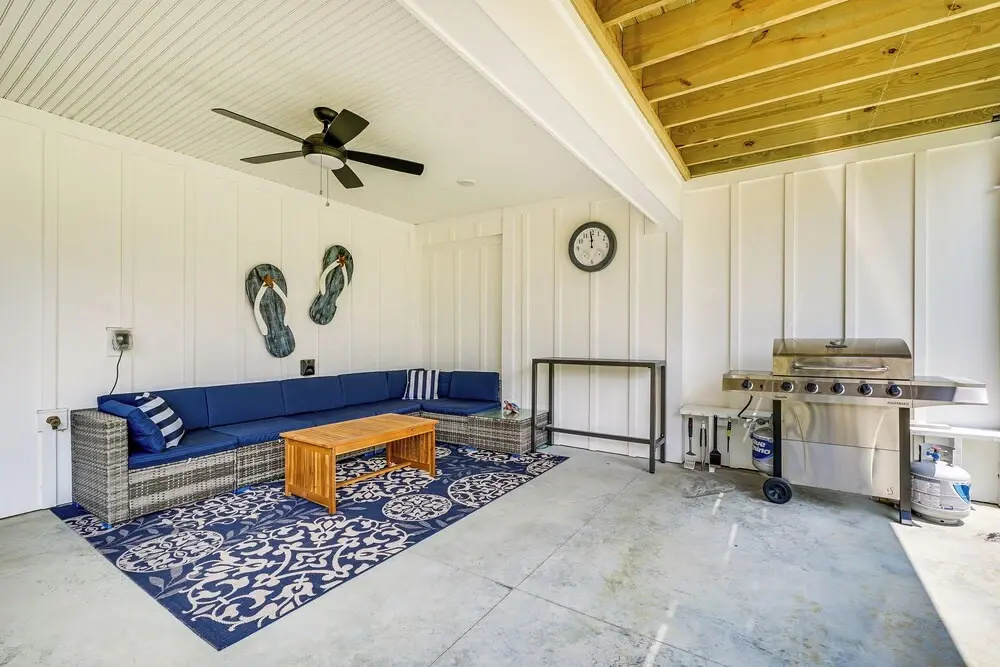 Carolina Beach Vacation Rental w/ Rooftop Terrace