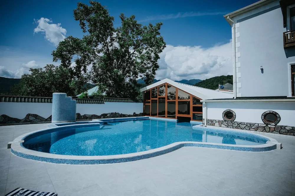 LakeSide Hotel & Spa