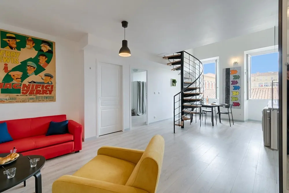 Heart Panier - Charming Atypical Duplex