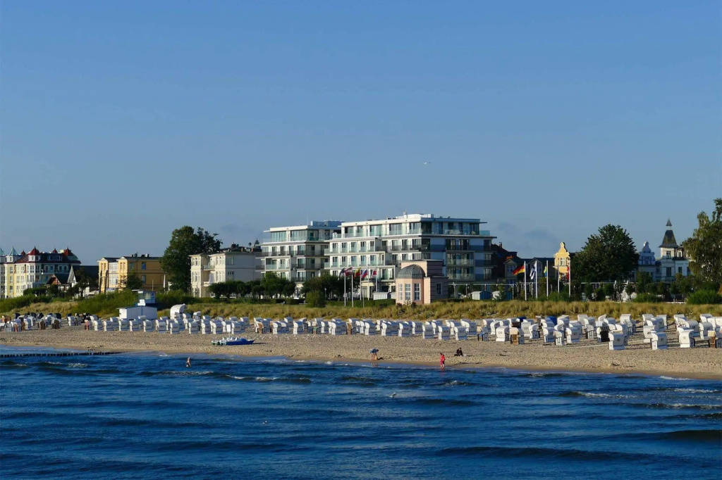 SEETELHOTEL Kaiserstrand Beachhotel das Lifestyle-Hotel direkt am Strand