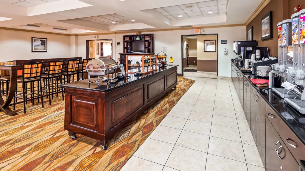 Spark by Hilton Rahway