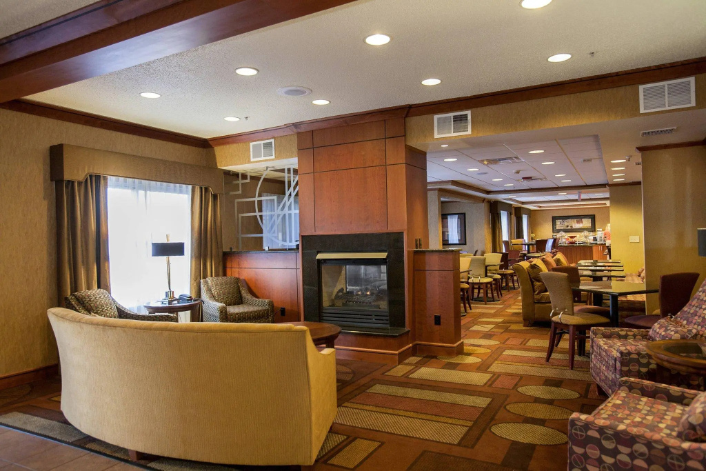 Fairfield Inn & Suites Detroit Livonia