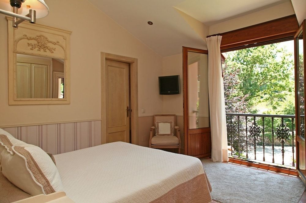 Hotel Rural Arpa de Hierba
