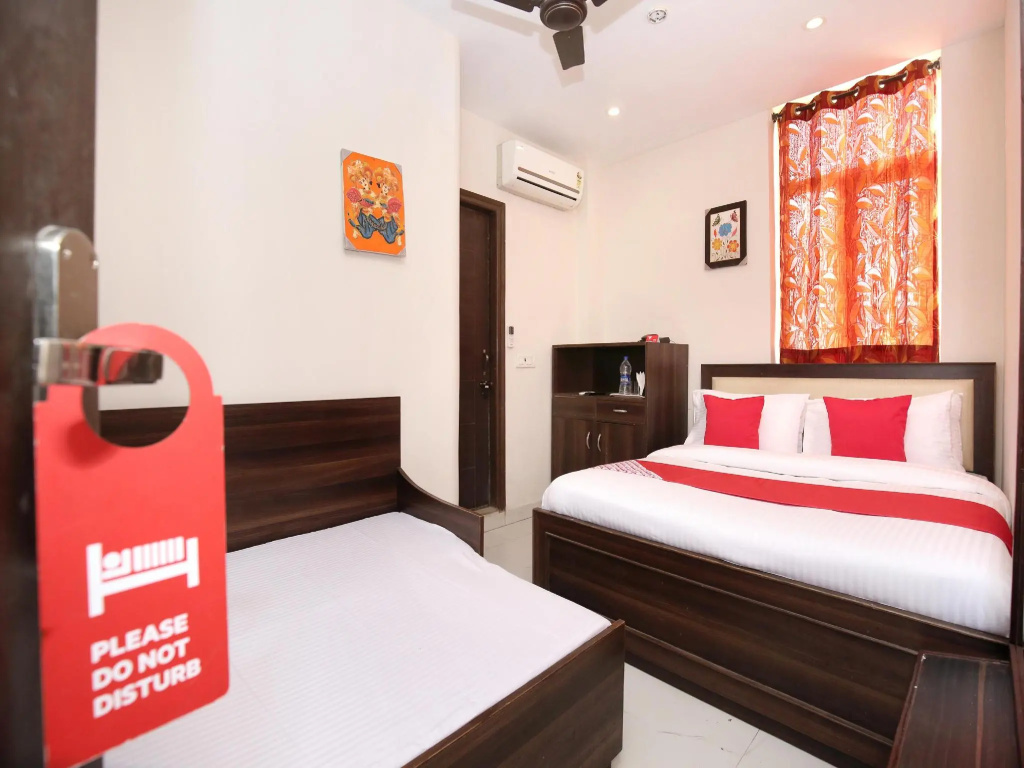 OYO 8664 Hotel 1st Choice