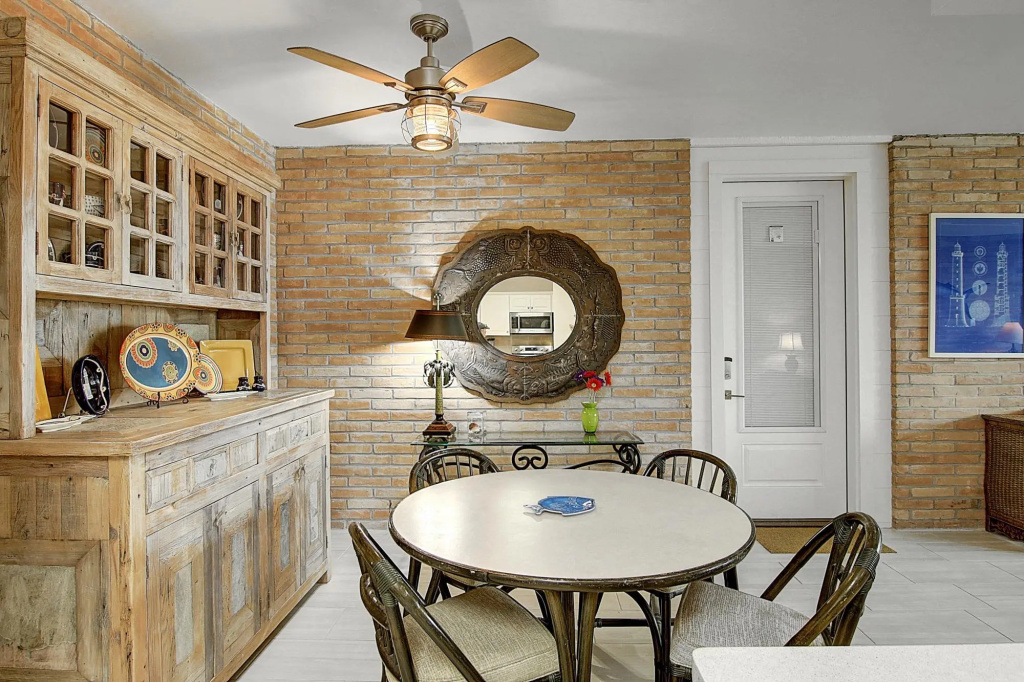 Channelview    105 in Port Aransas