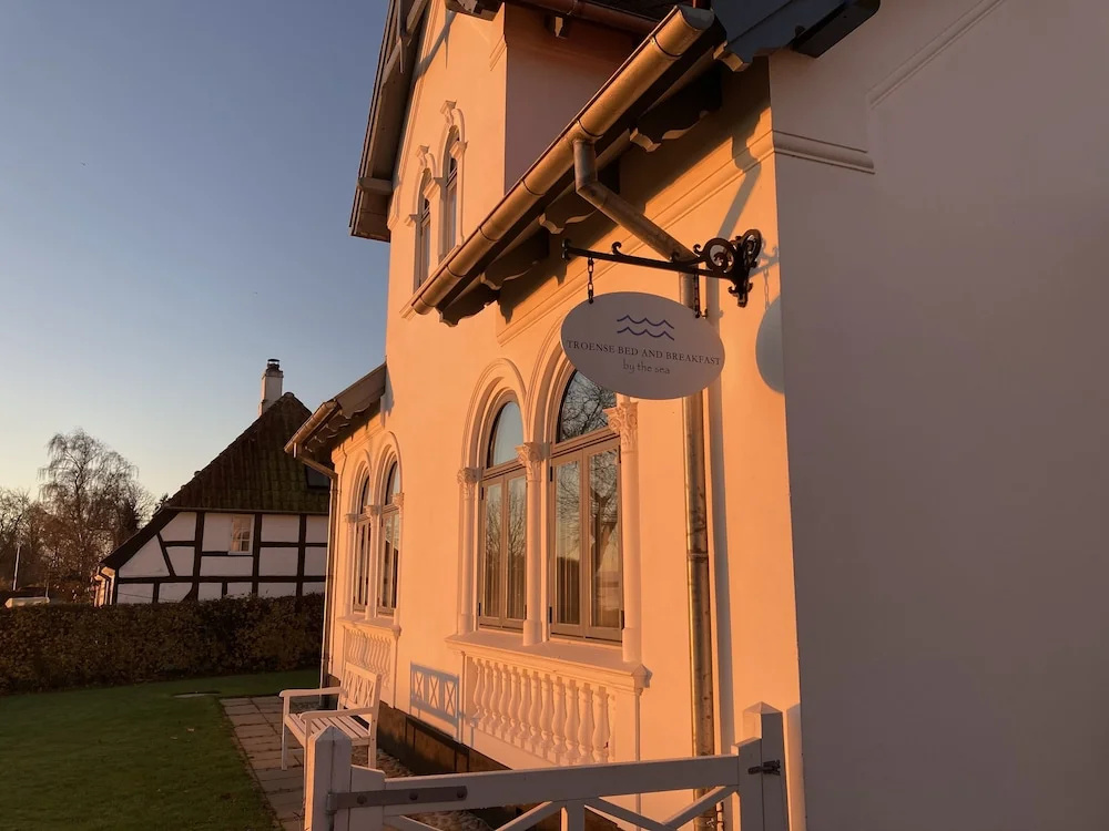 Troense Bed and Breakfast by the sea
