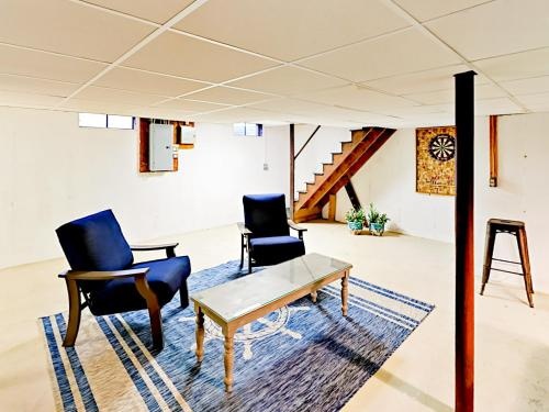 17 Finway House in New Seabury by RedAwning