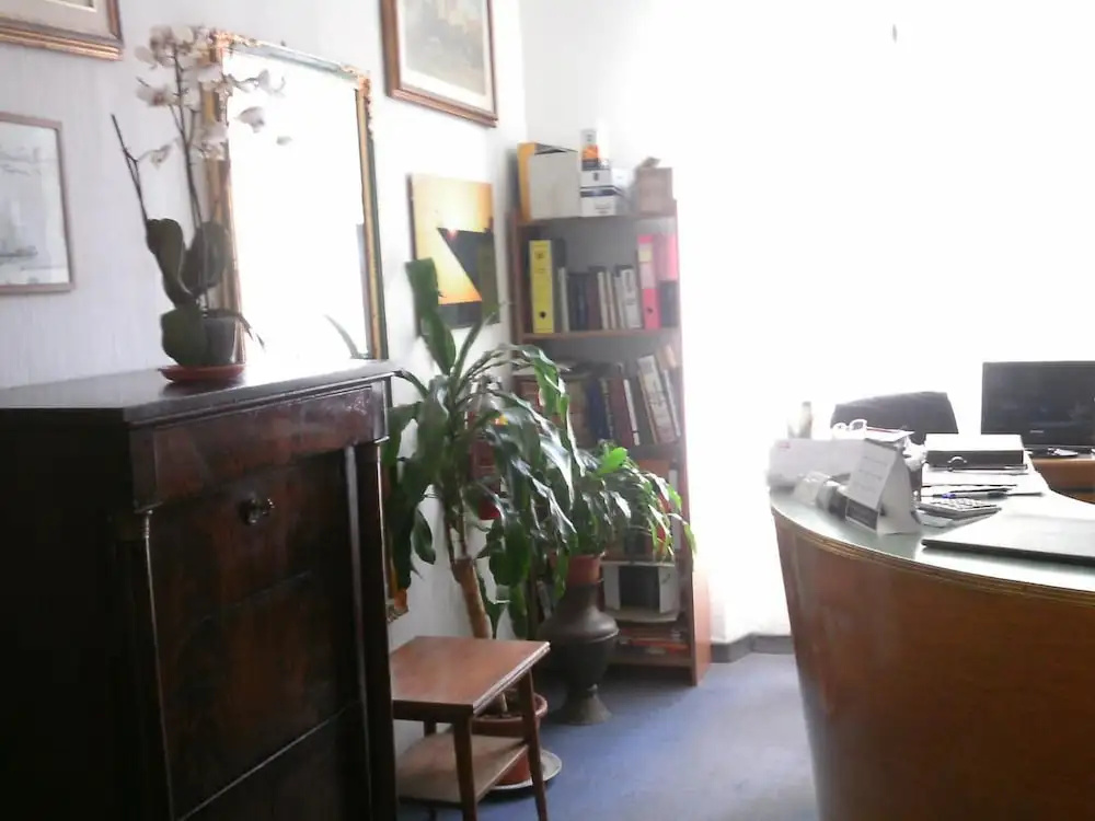 Albergo Cavour SELF CHECK-IN