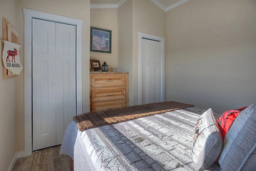 Pine River Park Model