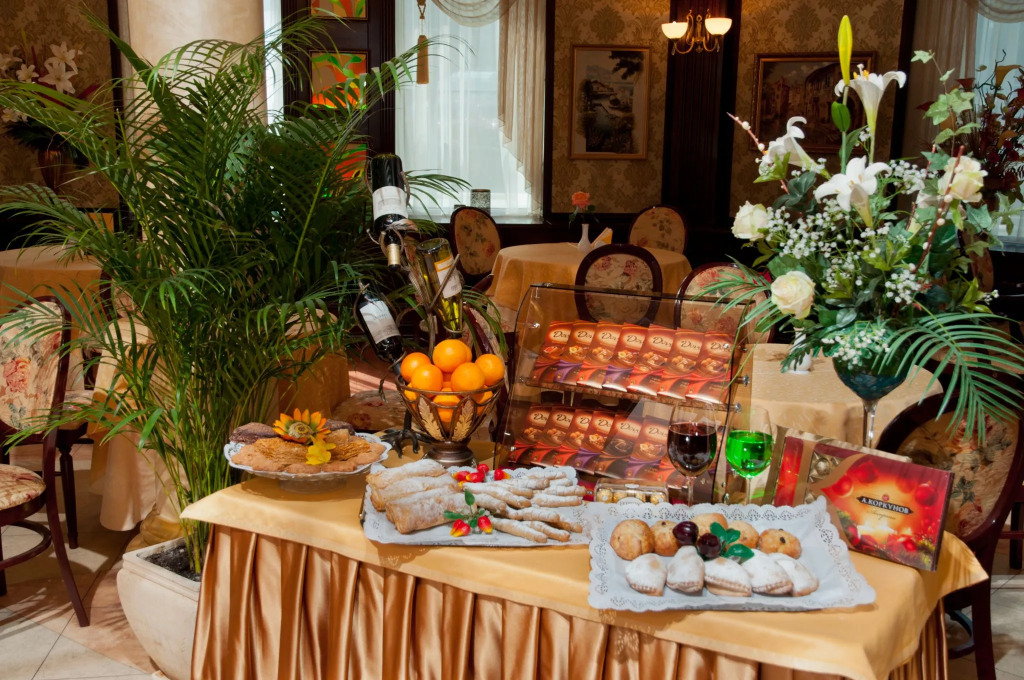 Гранд Отель