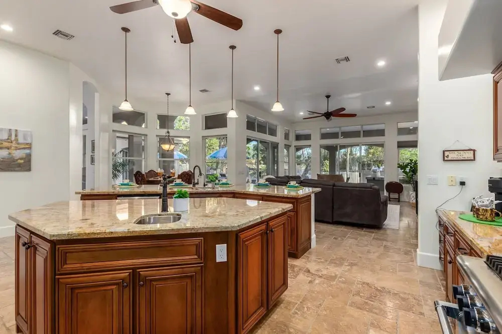 Cloud Chandler 4 Bedroom Home by RedAwning