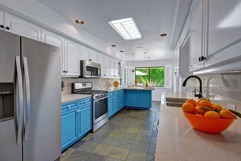 511 E Sierra Way Home by RedAwning