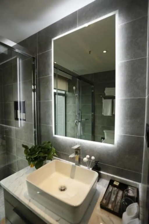 N·Time Art Hotel (Chongqing Jiefangbei Pedestrian Street)