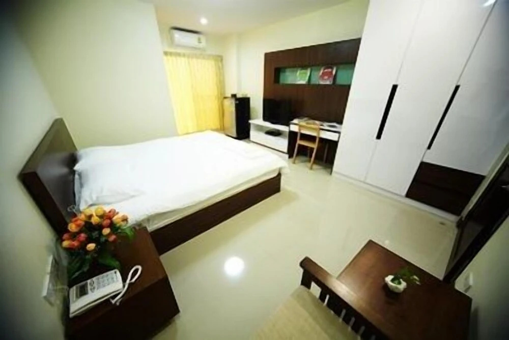Central Place Serviced Apartment