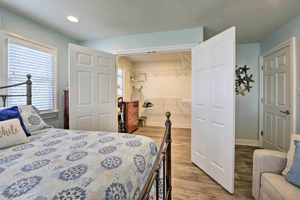 Wildwood Townhome w/ Patio: 1 Block To The Beach!