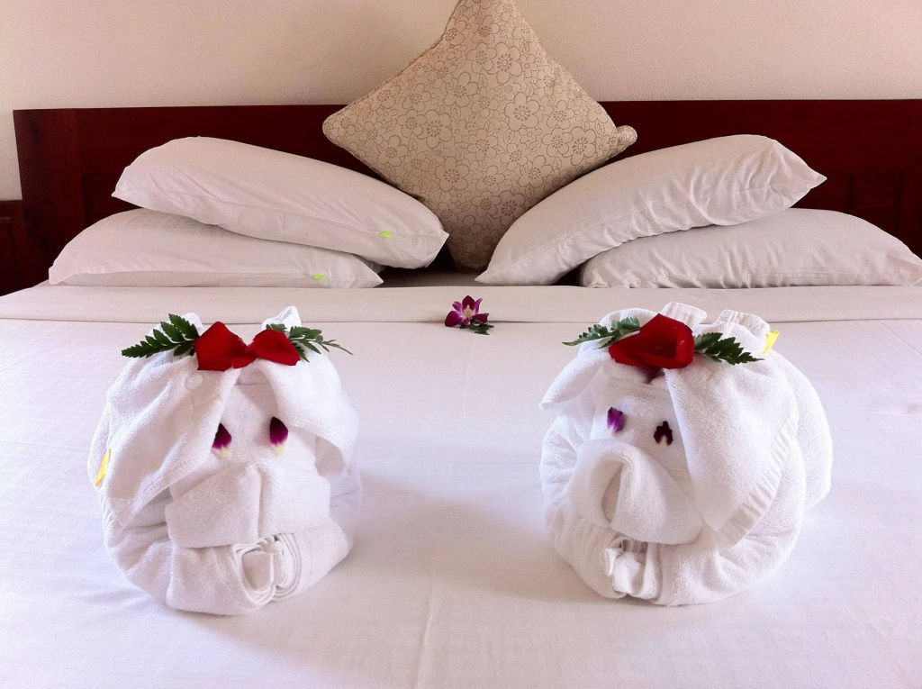 Long Life Riverside Hotel