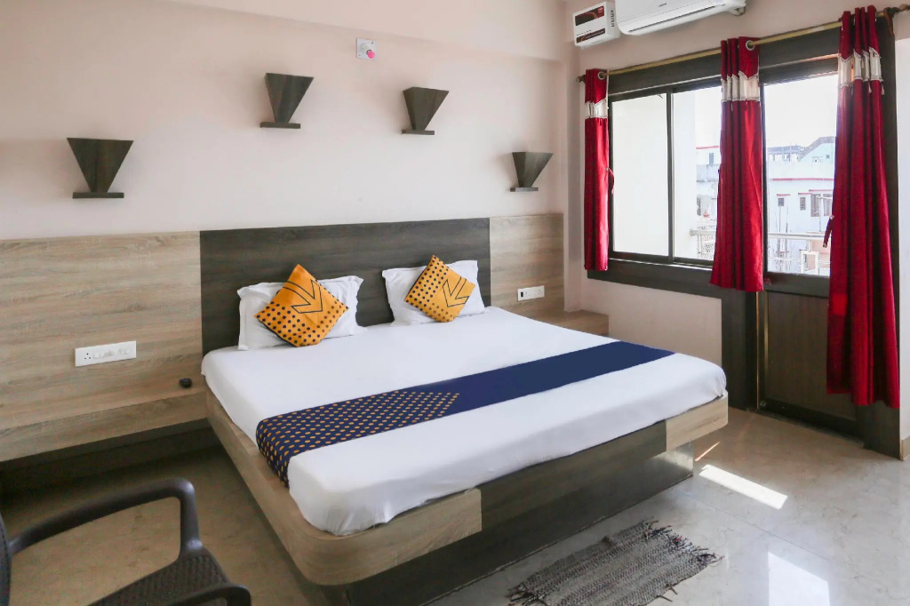 SPOT ON 66662 Sairaj Inn 2